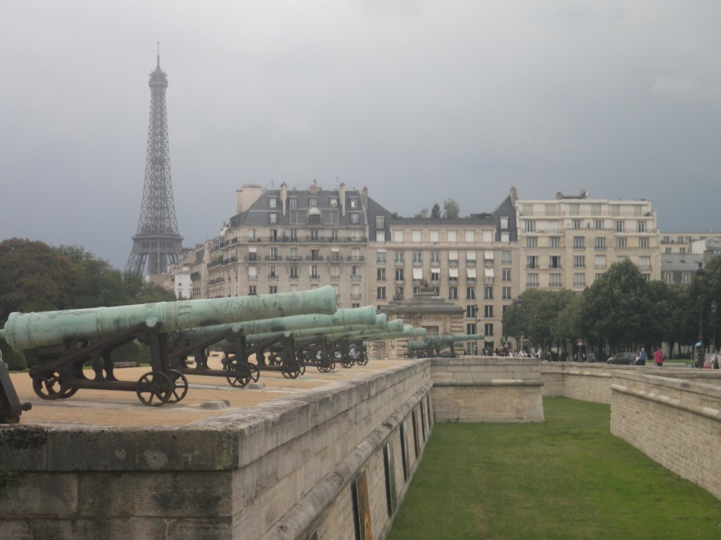 La promenade du Grand Palais et des Invalides — Paris